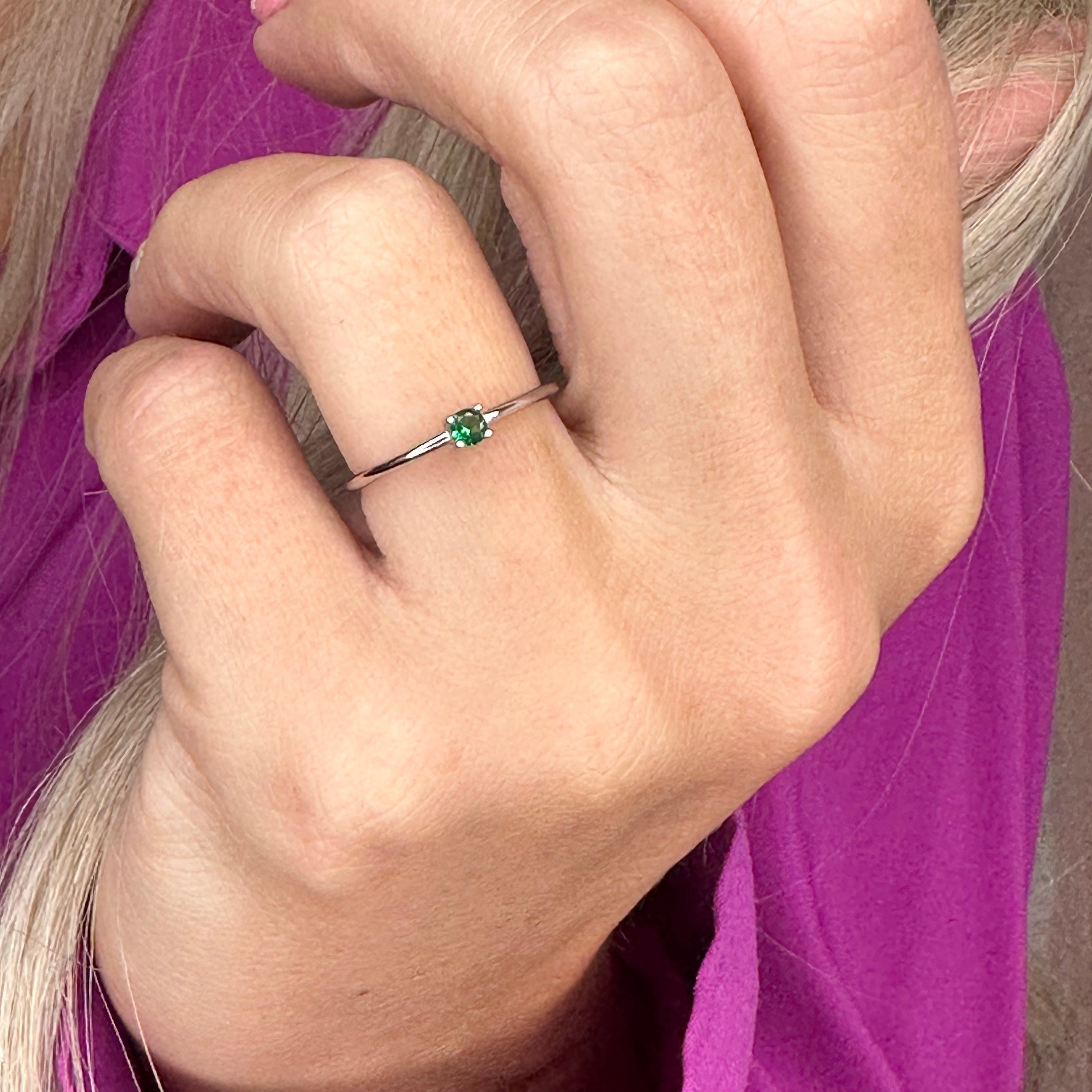 Starlette Emerald Round Stackable