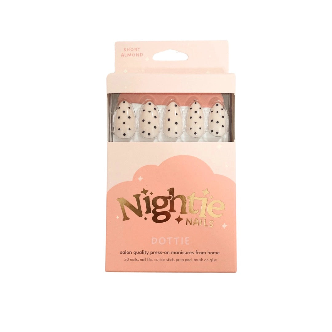 Press-On Nails - Dottie